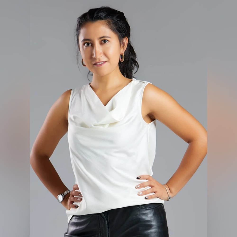 NWT Seragyi Ivory Erin‎ Cowl Blouse